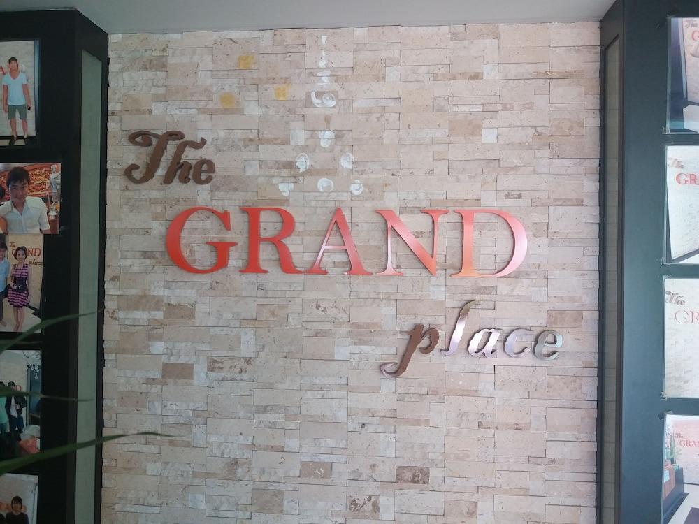 Grand Lopburi Hotel Exterior foto