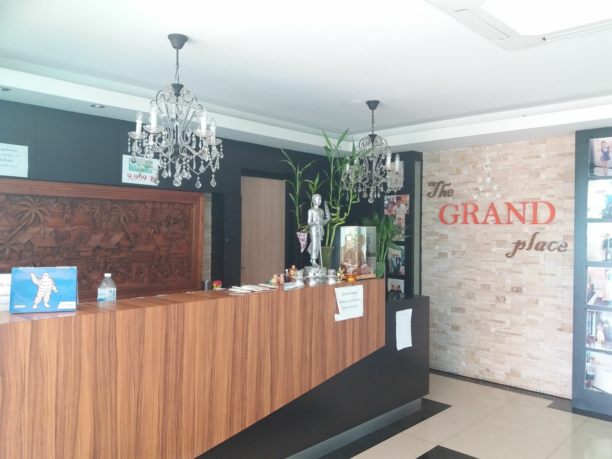 Grand Lopburi Hotel Exterior foto